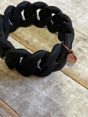 Marc By Marc Jacobs Black Turnlock Rubber Stretch Bracelet